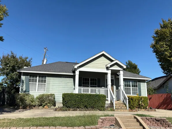 1330 Fairview Ave, Dallas, TX 75223