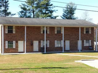 157 Brookside Camp Rd APT 4, Hendersonville, NC 28792