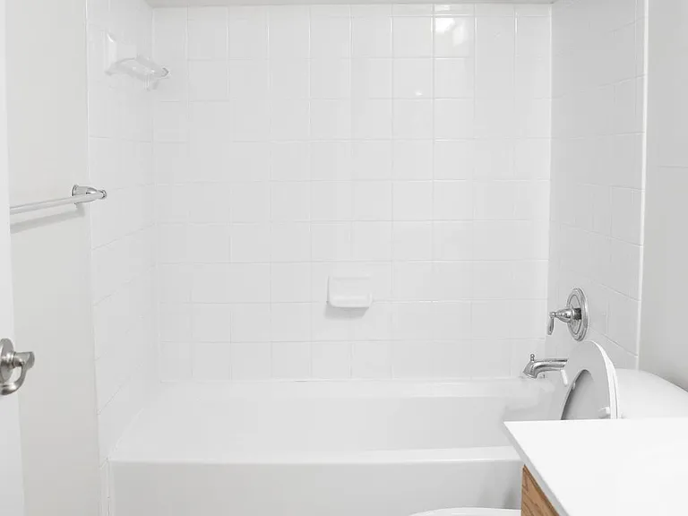18136 Prestwick Ter — Photo 42