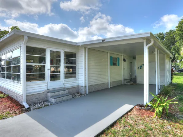 850 Laurel Circle, Barefoot Bay, FL 32976