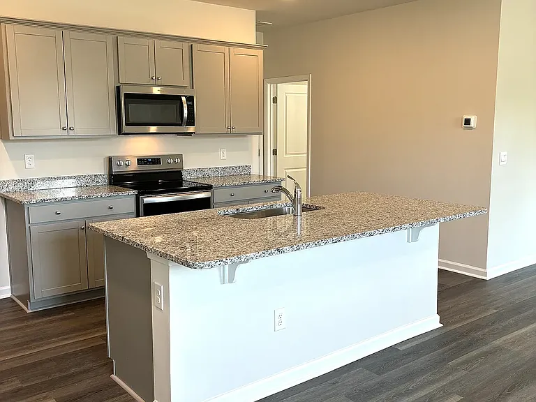 100 Kelsey Ct — Photo 15