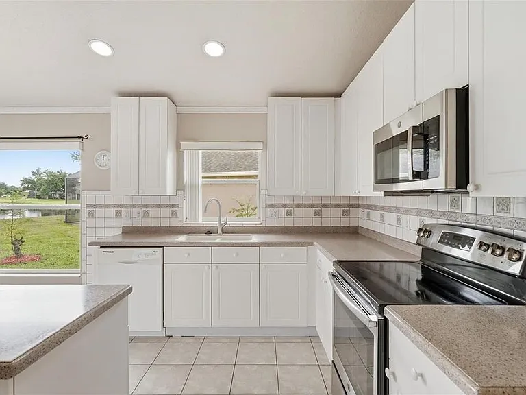 2819 Maguire Dr — Photo 10