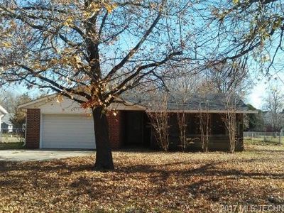 841 S Pecan St, Nowata, OK, 74048