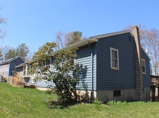 38 Ridgewood Cir, West Brookfield, MA 01585