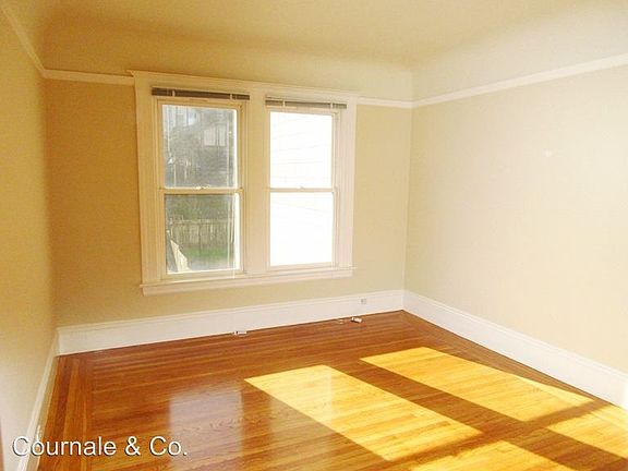 5th image of 535 Frederick St