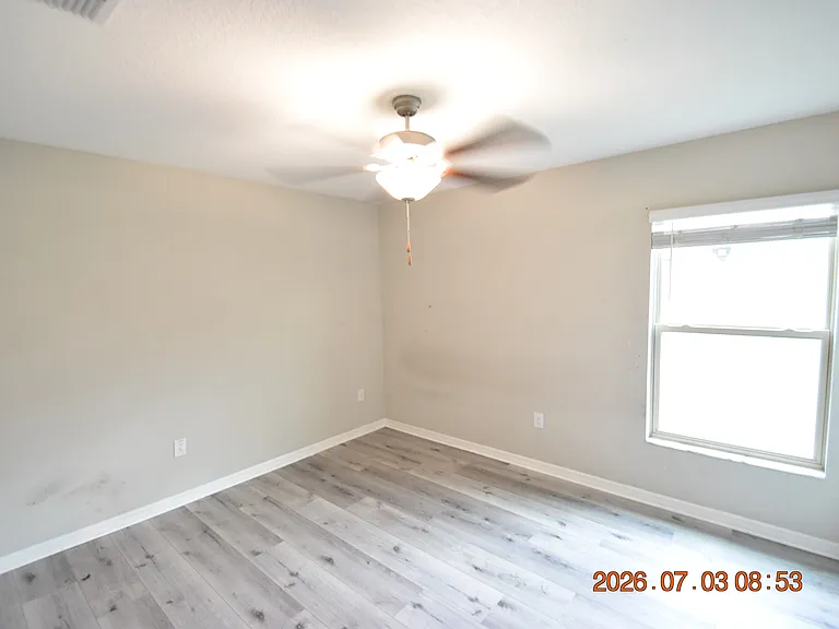 3507 N Maryland Ave — Photo 40