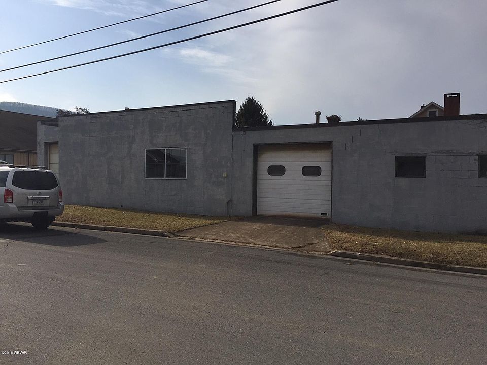 2nd image of 396 E 2nd Ave S