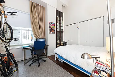 Rented by R New York