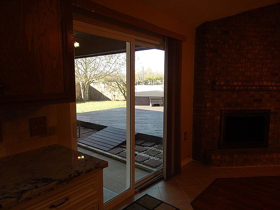 4th image of 4318 Rainy River Dr