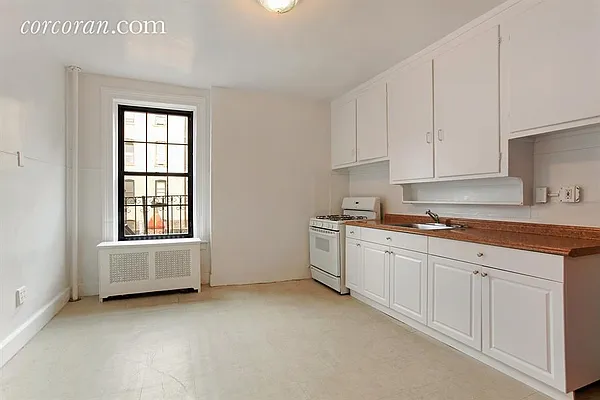 Rented by Corcoran | media 14