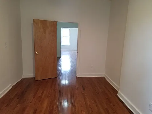 Rented by Esra Realty | media 4