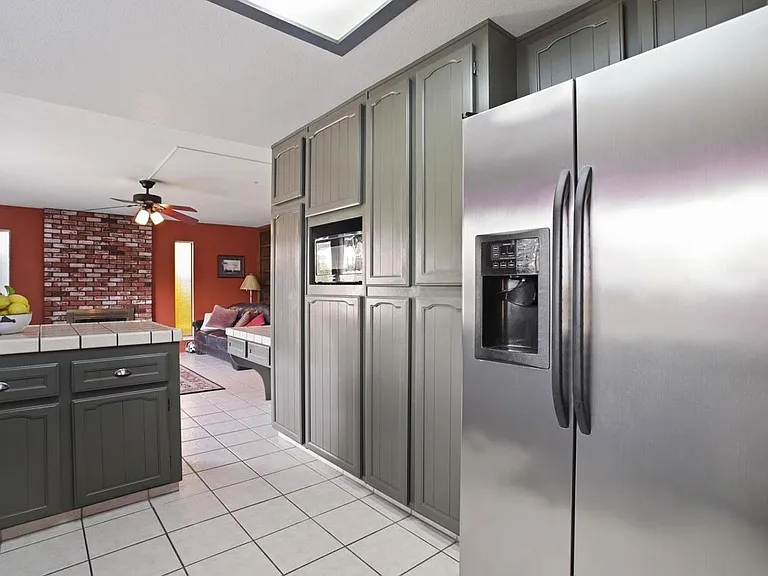 5205 Verdi Way — Photo 4