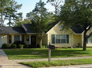 1030 Conley Cir, Ocean Springs, MS 39564