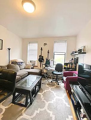 4th image of 1450 1st Ave #4