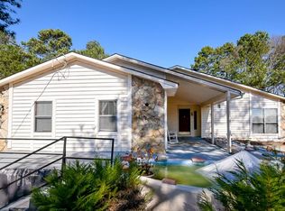 1090 Dickens Rd, Lilburn, GA 30047