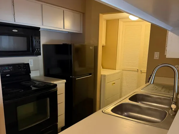 9000 Bissonnet St, Houston, TX