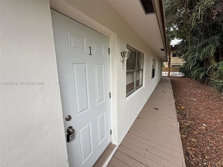 1406 SW 1st St #A — Photo 14