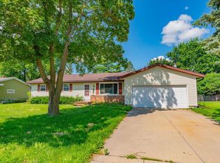 980 Bruce St, Sun Prairie, WI 53590