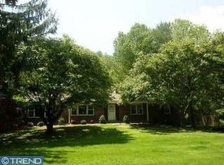 666 Valerie Dr, Newtown Square, PA 19073