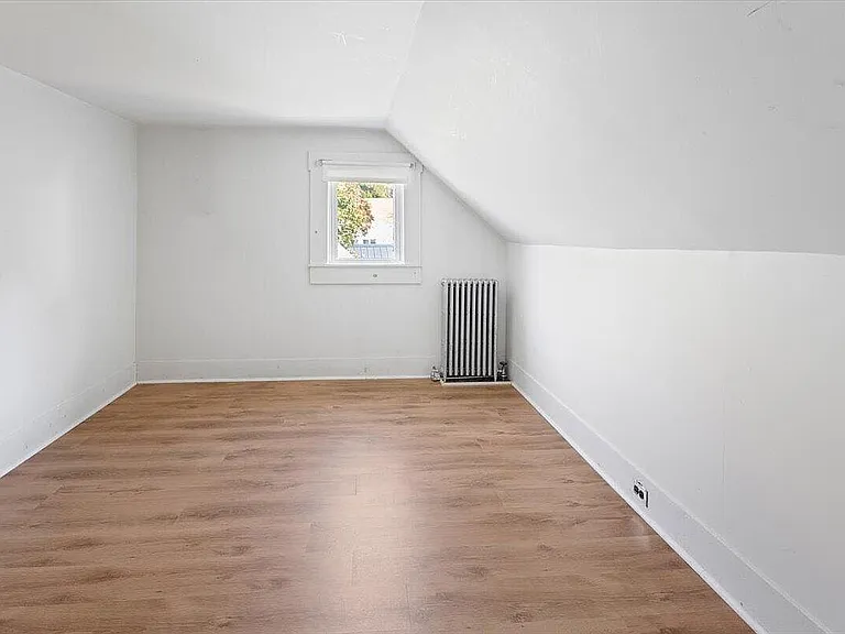 15 Pleasant St — Photo 15
