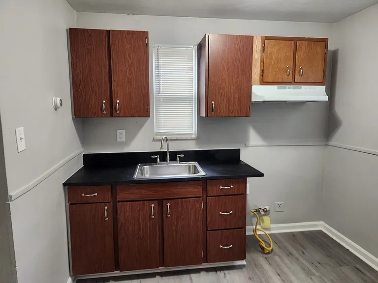 626 Summit Ave #1 — Photo 9