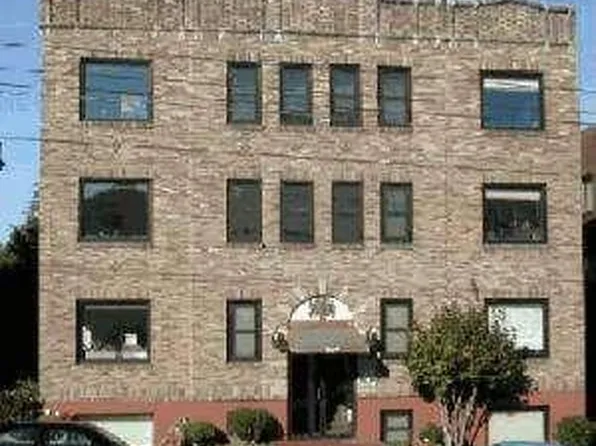 2317 10th Ave E APT 304, Seattle, WA 98102