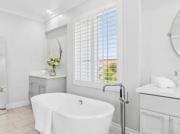(undisclosed Address), Newport Beach, CA 92660