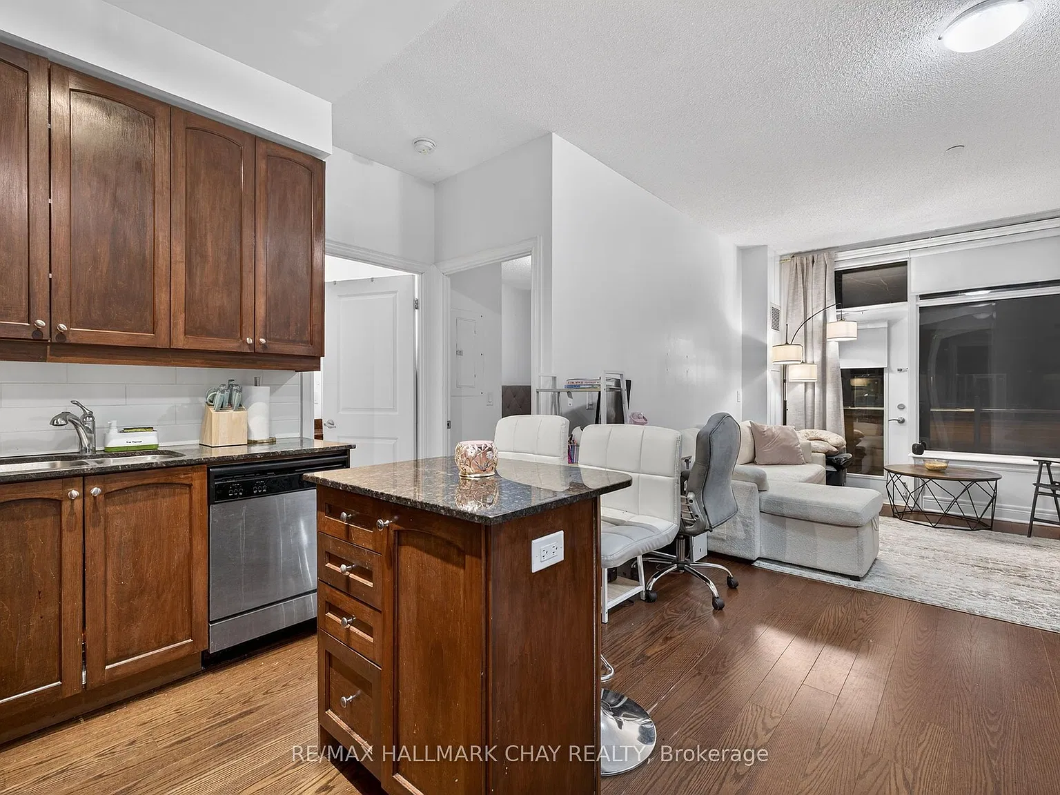 1 bed, $1,900 — Photo 3