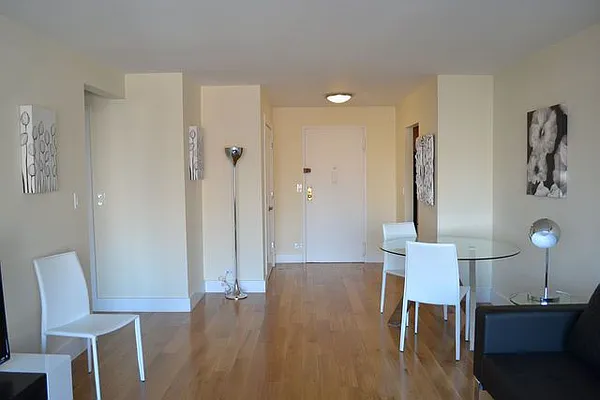 Sold by Urban Living | media 2