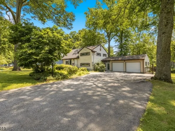 65 Leamoor Dr, Parsippany-Troy Hills Twp., NJ 07054