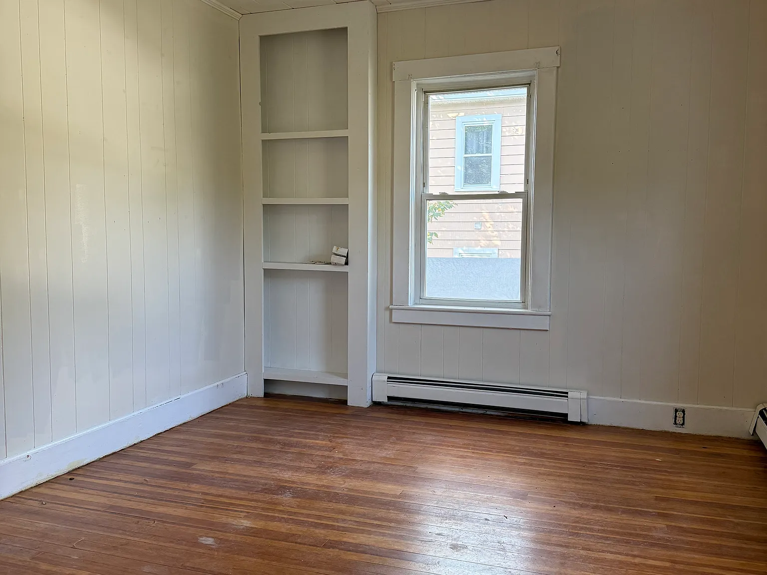 3 bed, 962 sqft, $1,250 — Photo 2