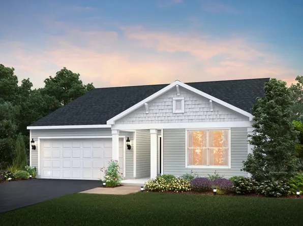 1221 Lake Forest Dr, Hebron, OH 43025