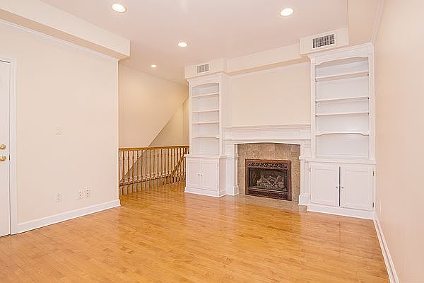 1st image of 22-29 29th St #1