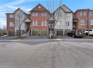 435 Hensall Cir #176, Mississauga, ON L5A4P1