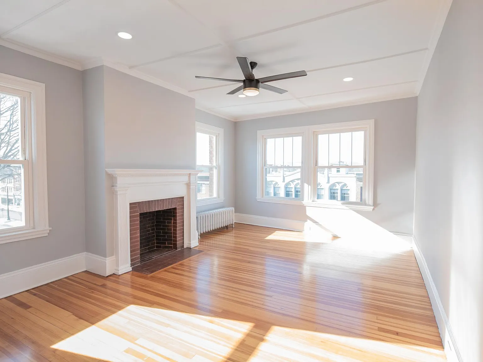 3 bed, 1500 sqft, $2,500 — Photo 2