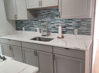 55 Court St #1, Bristol, RI 02809