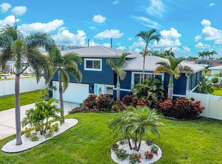 560 26th Ave SE, Saint Petersburg, FL 33705