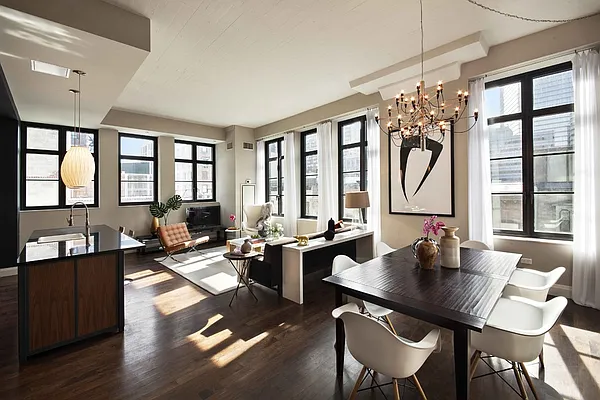 Sold by Stribling | media 16