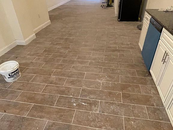 5th image of 1020 Callowhill St #1A