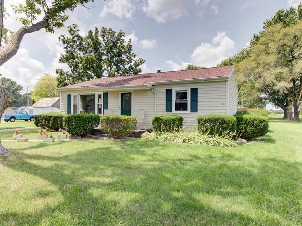 511 N Main St, Atwood, IL 61913