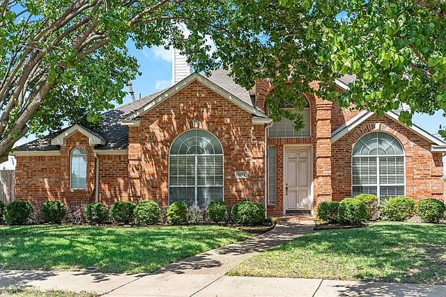 1st image of 301 Bricknell Dr