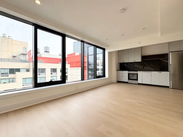 260 Gold Street image 1 of 27