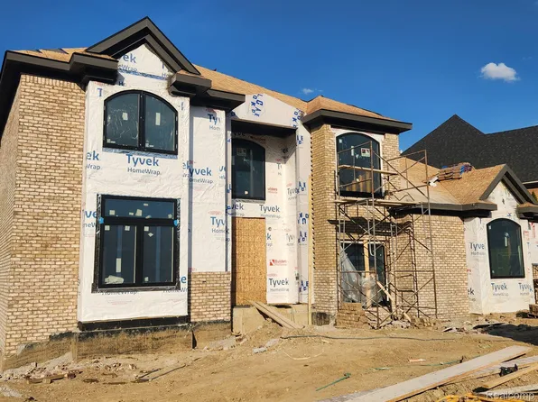 6813 Apple Blossom Trl, West Bloomfield, MI 48322