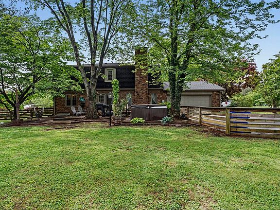 4th image of 1238 Shawnee Way