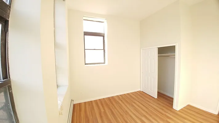 Rented by Downtown Mgt & Realty LLC | media 11