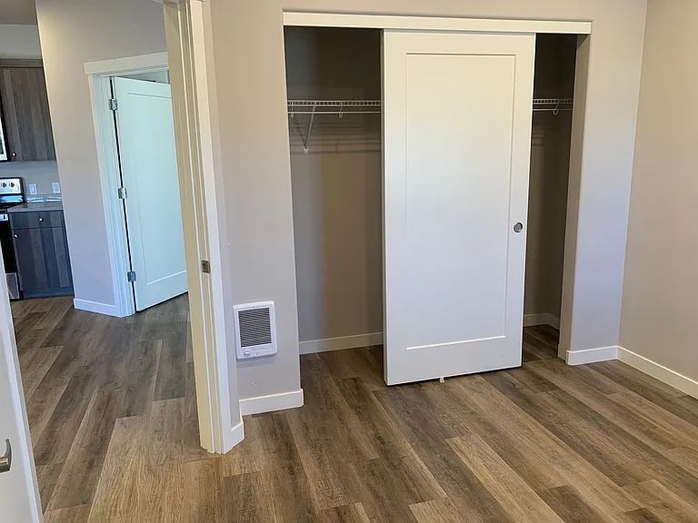 1140 SW 27th St #102 — Photo 13