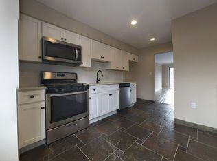 882 Robin Rd #882, Hillsborough, NJ 08844