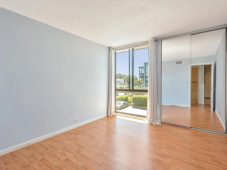 651 Port Dr #208 — Photo 29