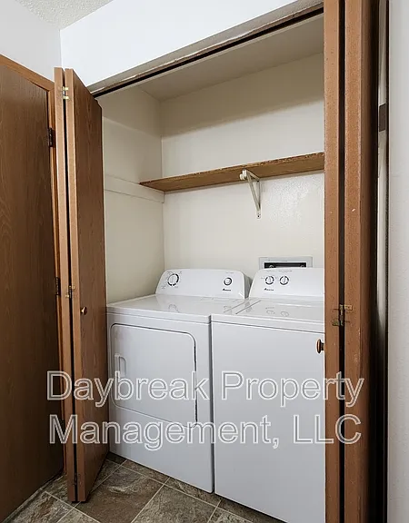 3402 15th Ave S #103 — Photo 10