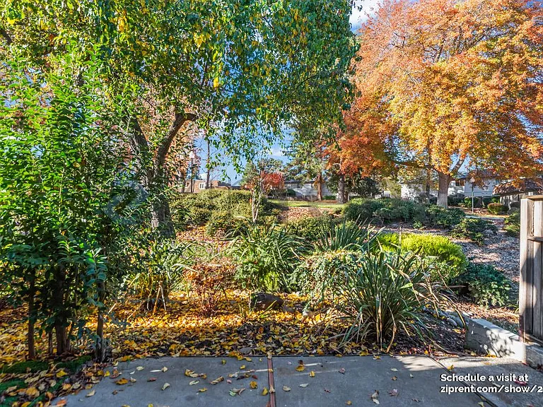 1804 Holland Dr — Photo 22